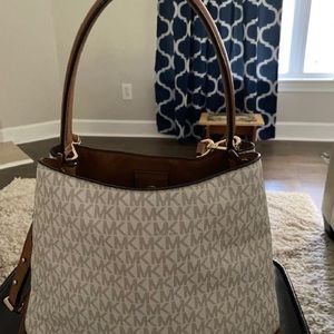 Michael Kors Crossbody Handbag